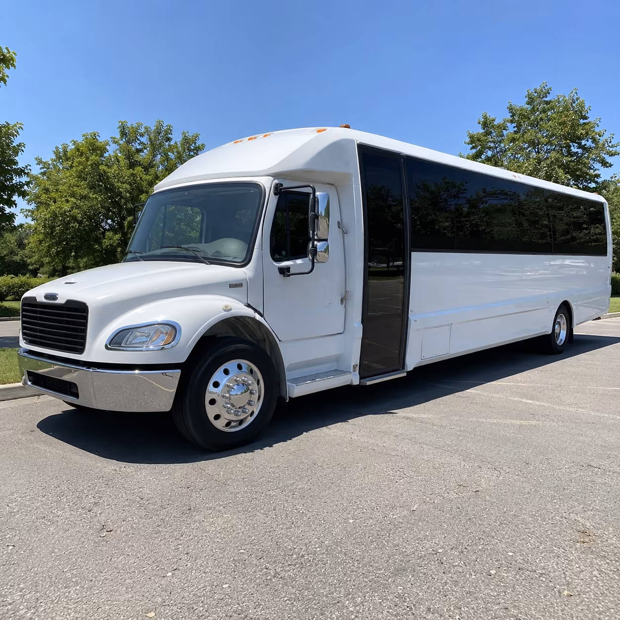 Memphis Airport Shuttle & Transportation party bus exterior