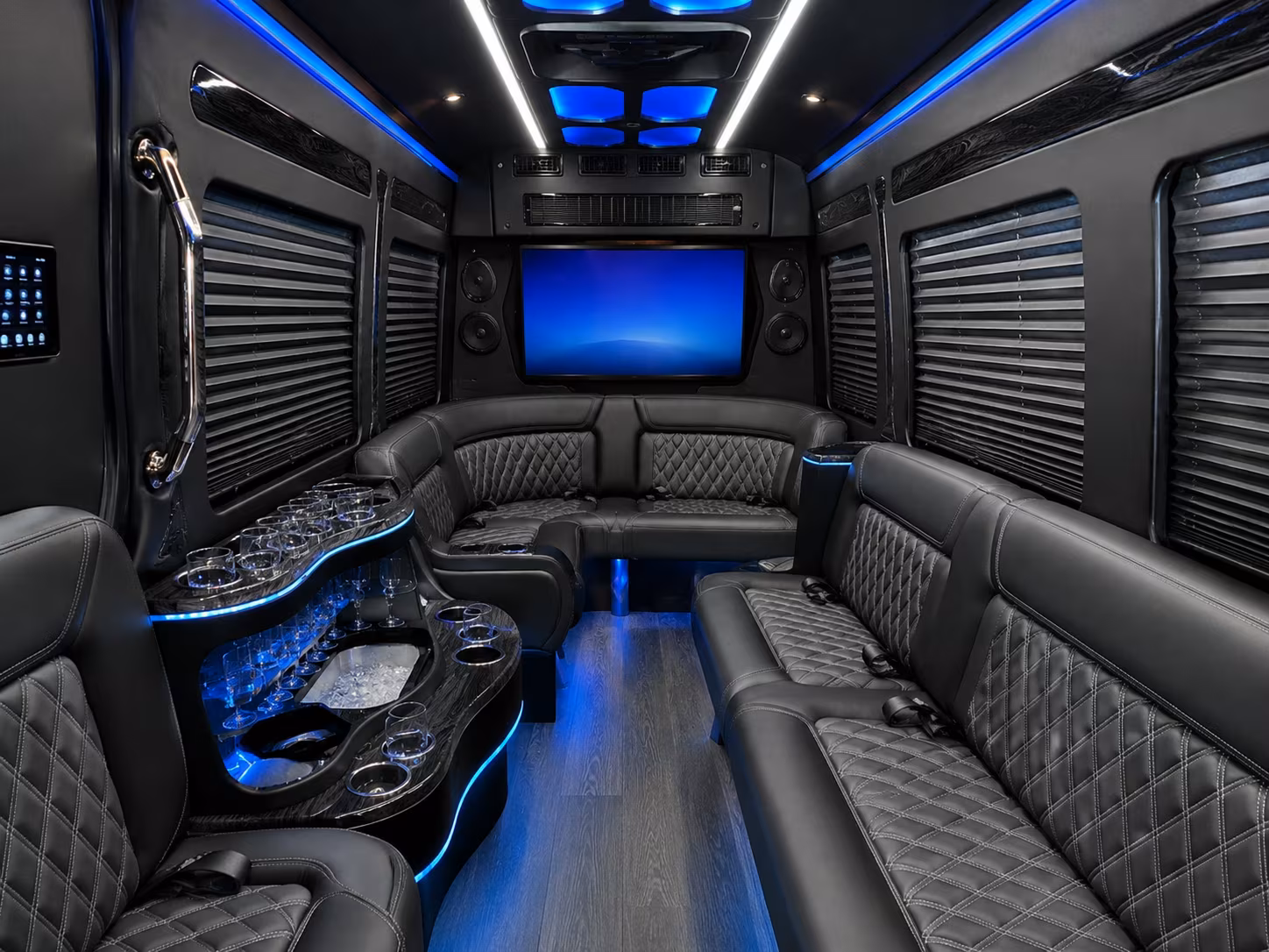Memphis Airport Shuttle & Transportation party bus exterior
