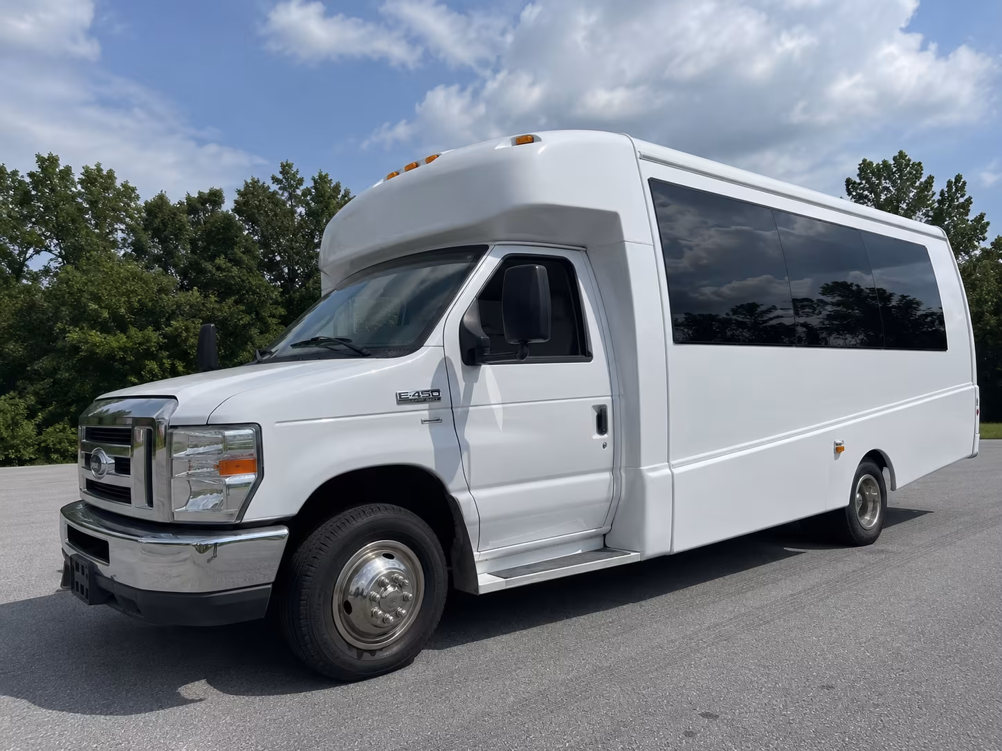 Memphis Bachelor & Bachelorette Transportation party bus exterior