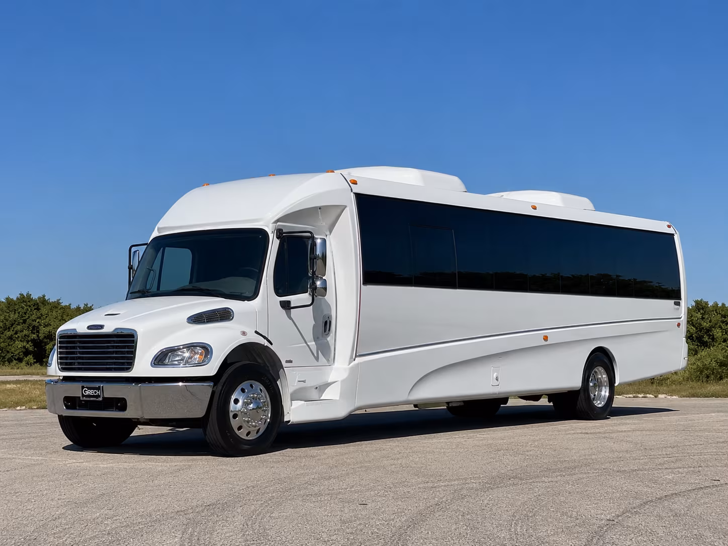 Memphis Birthday, Sweet 16, & Quinceañera Transportation onboard seating