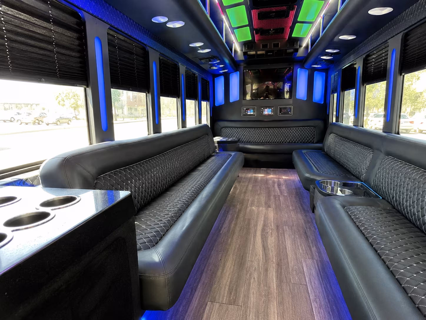 Memphis Homecoming & Prom Party Bus Rentals
