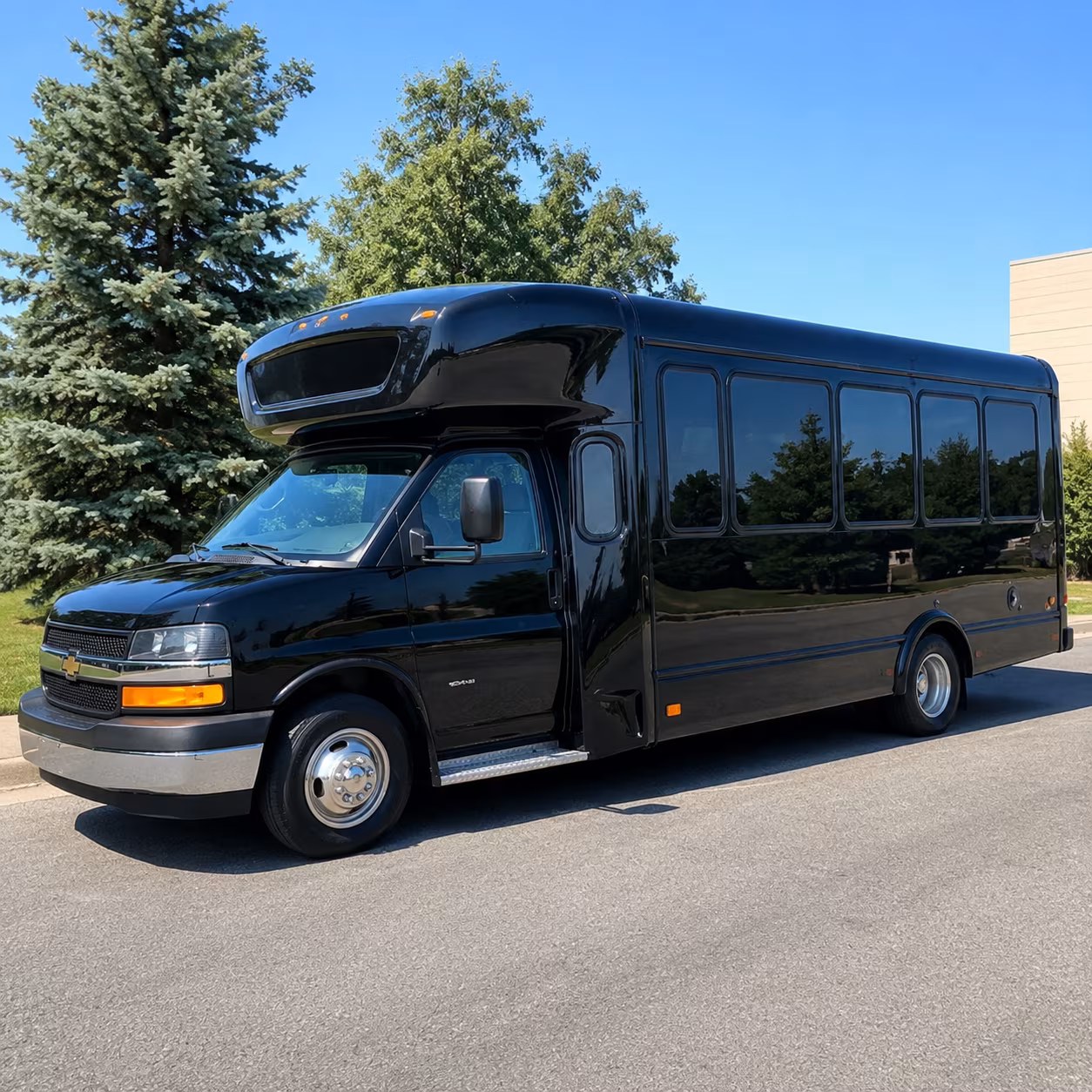 Memphis Prom & Homecoming Transportation party bus exterior